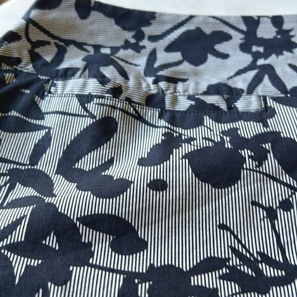 Izod navy blue pattern golf skort size 12 - Picture 6 of 9